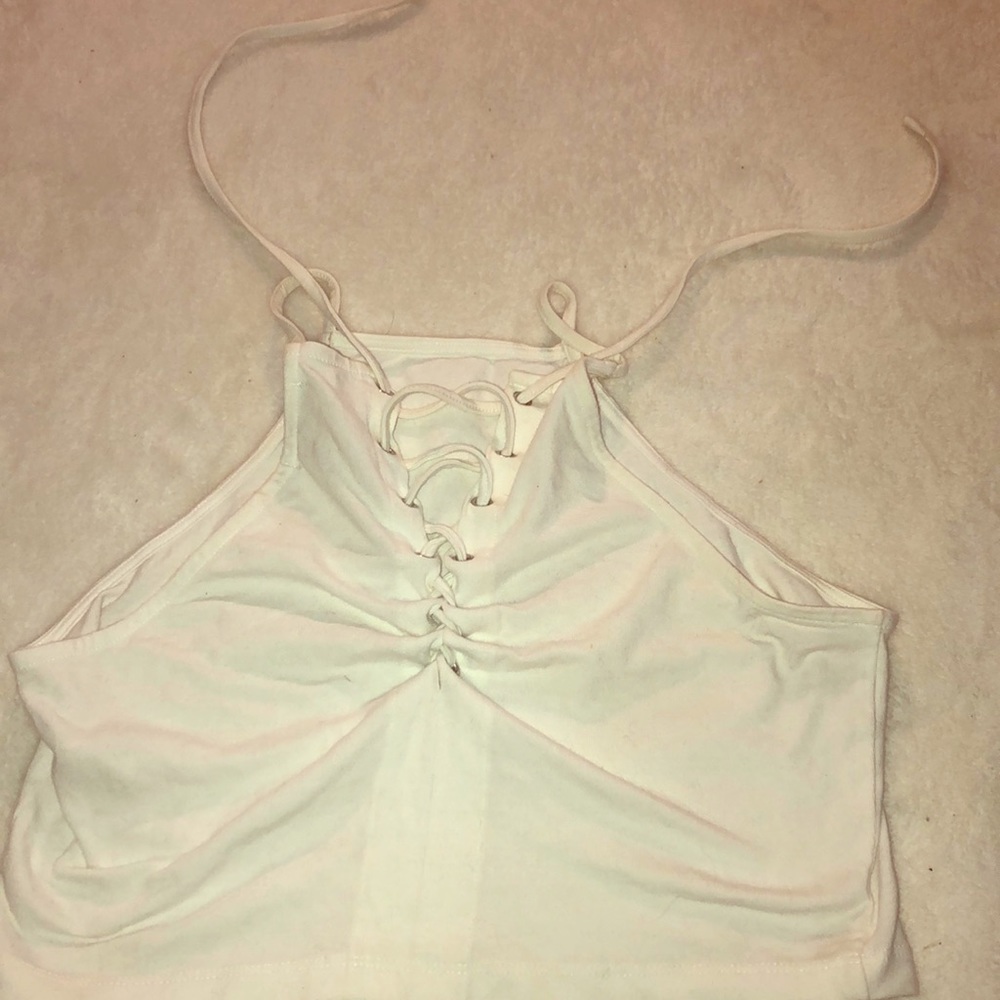 CROSS CROP TOP